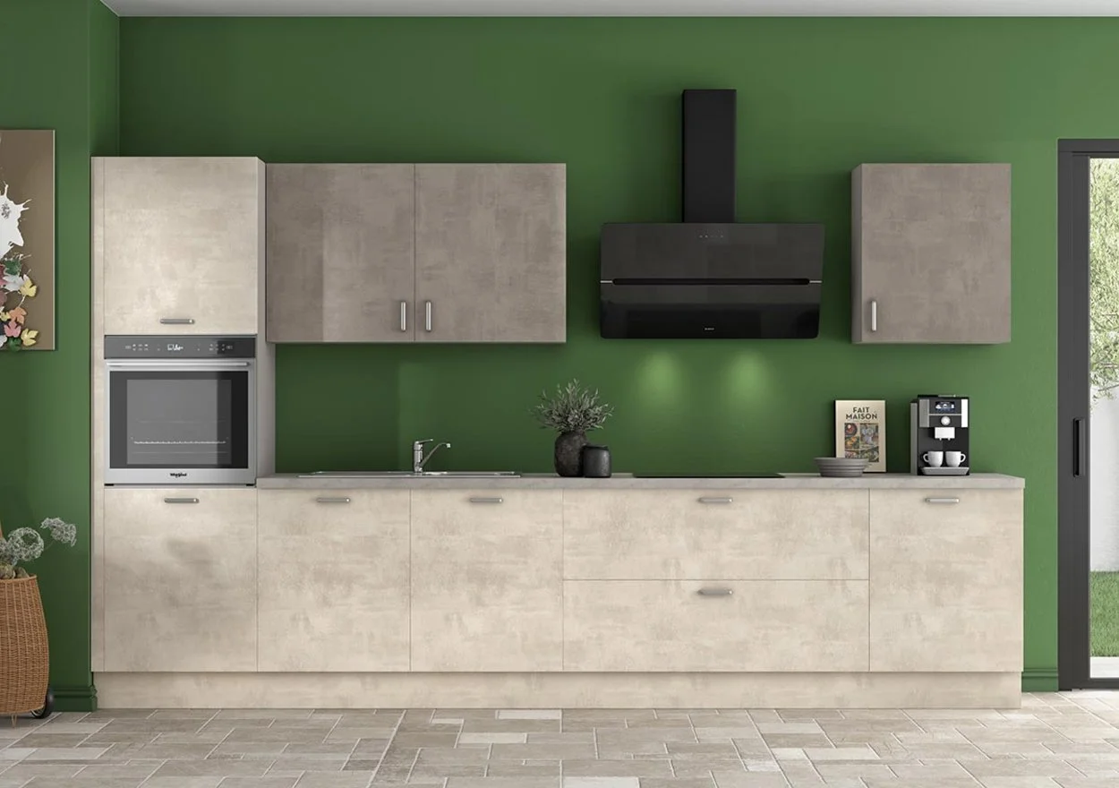 Layout with island