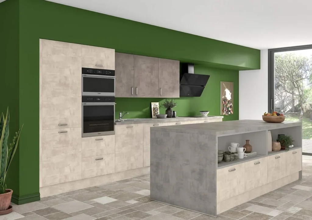 Layout with island