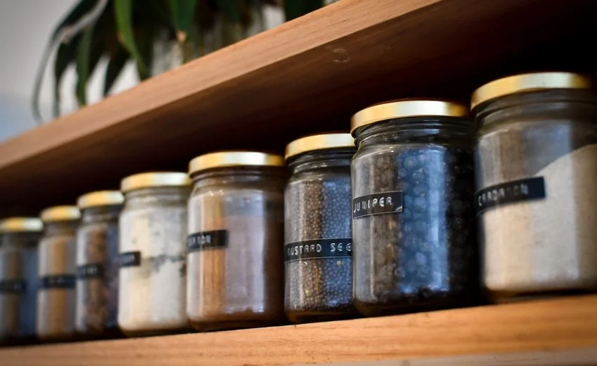 Kitchen larder: how to successfully arrange your pantry