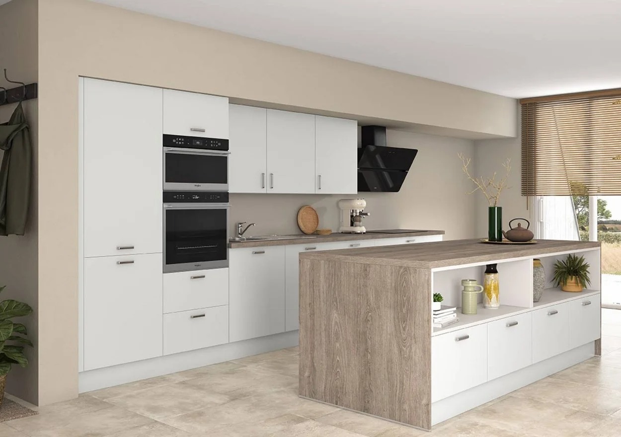 Layout with island