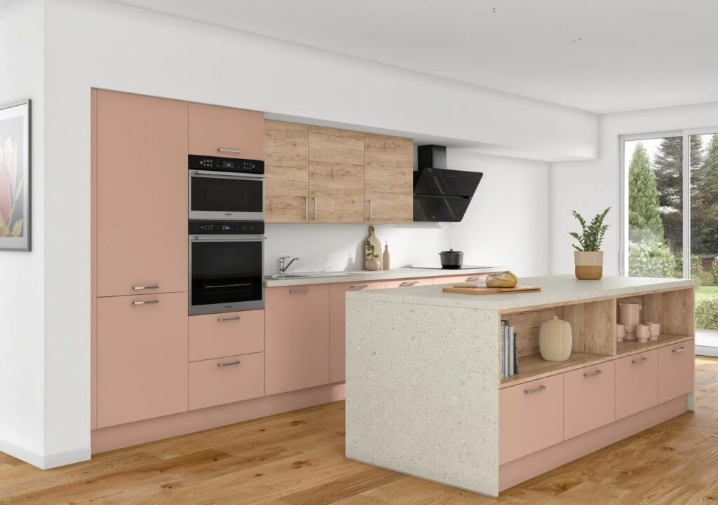 Layout with island